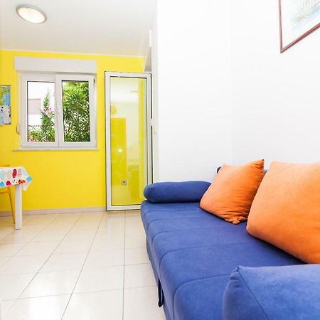 • Lungomare Beach Apartment Pula • Bagian luar foto