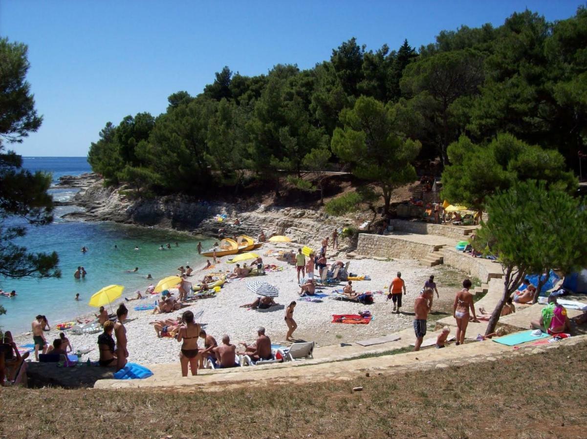 • Lungomare Beach Apartment Pula • Bagian luar foto