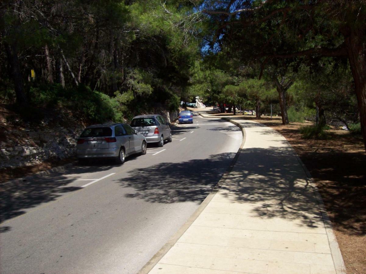 • Lungomare Beach Apartment Pula • Bagian luar foto
